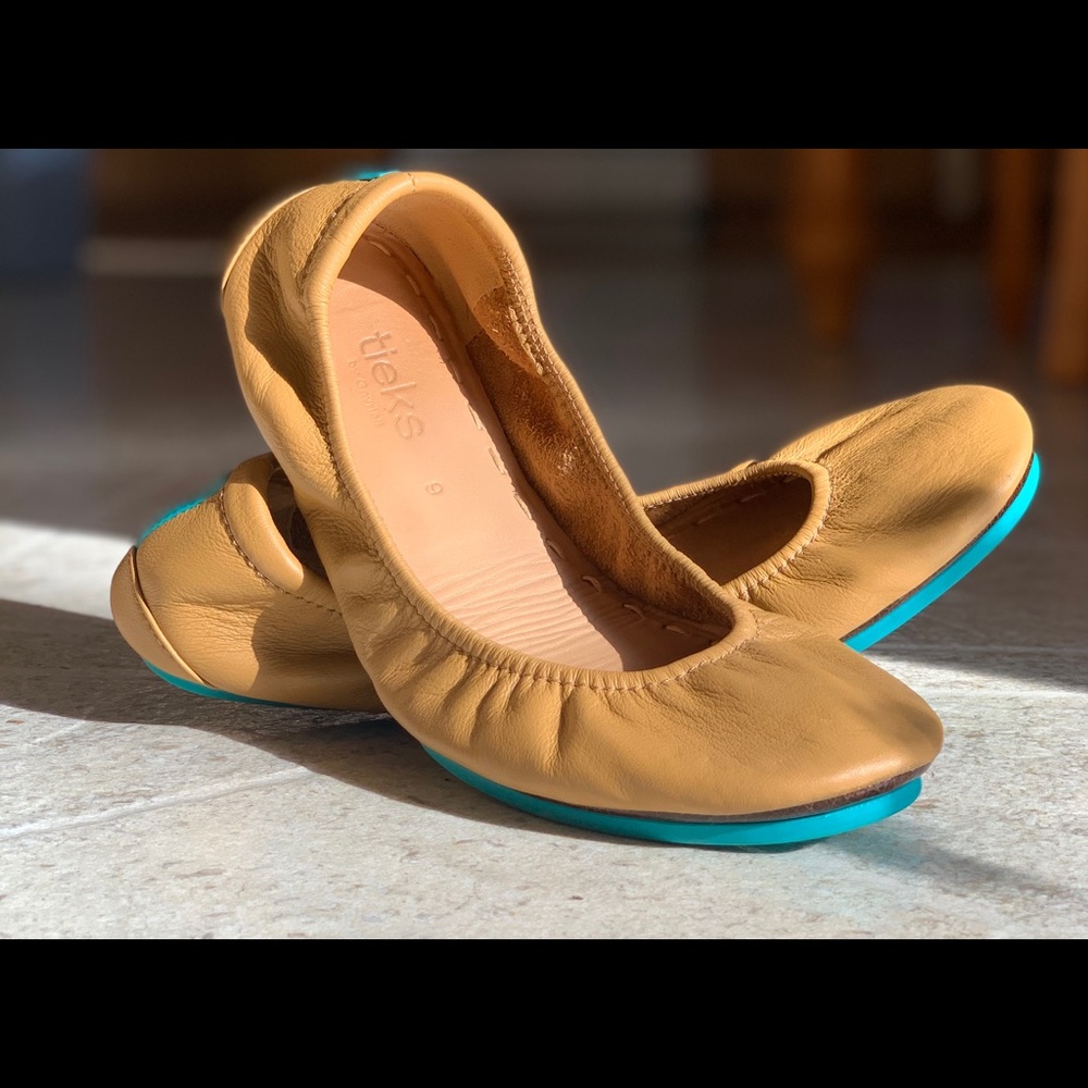 Camel tieks , size 9